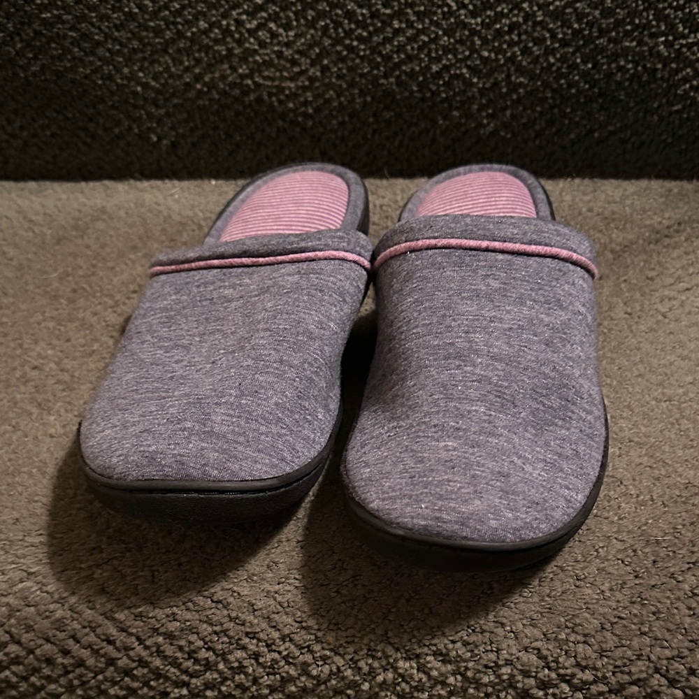 Isotoner Blue-Gray Slippers with Light Pink Trim
